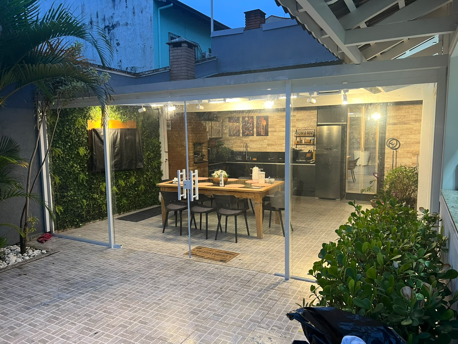 Cobertura e fechamento de área gourmet